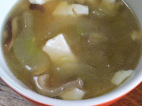 きゅうりと椎茸と豆腐のスープ